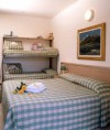/album/fotogalerie-residence-spiagia-doro/spiaggia-d-oro-camera-jpg/